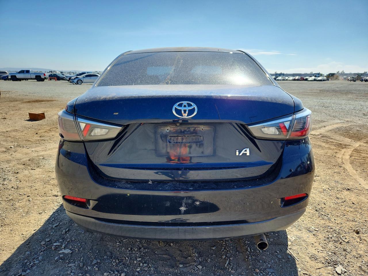 2018 Toyota Yaris Ia Base - Image 6