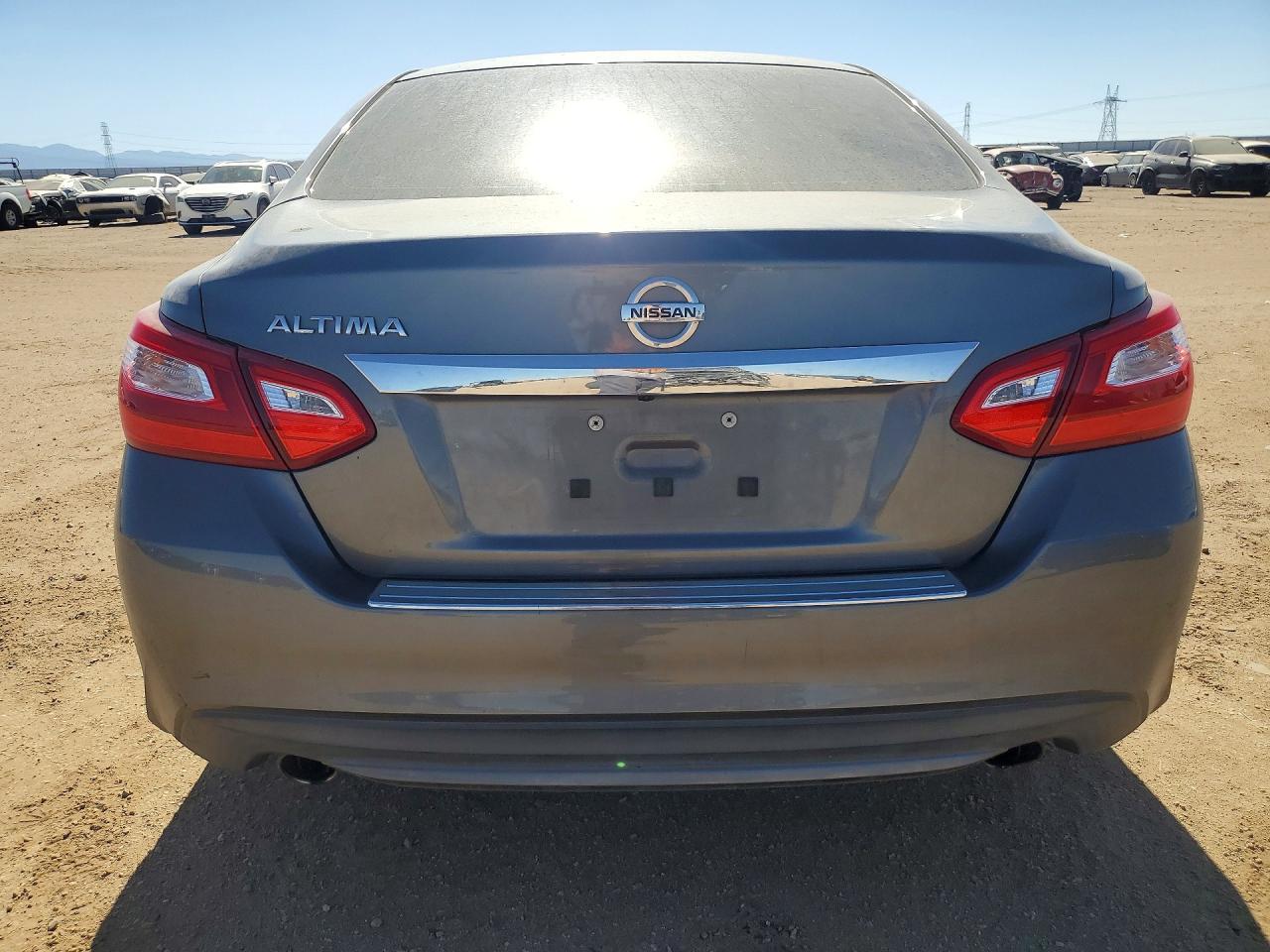 2016 Nissan Altima 2.5 S - Фото 6
