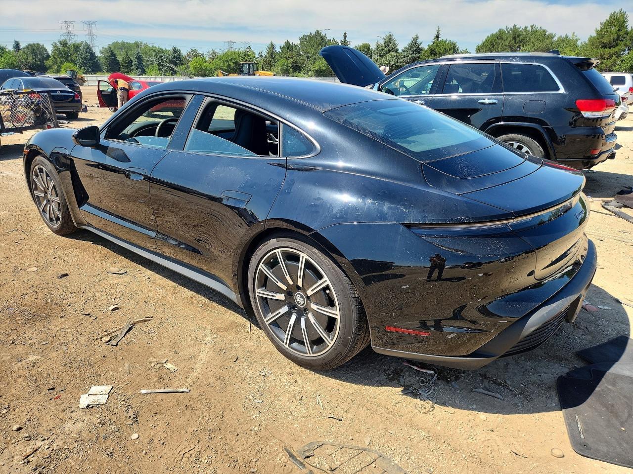 2022 Porsche Taycan - Image 2