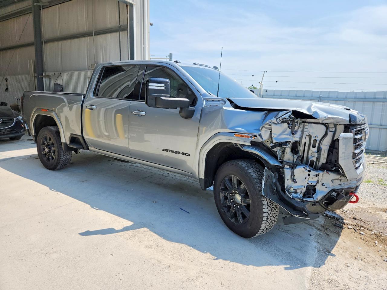 2024 GMC Sierra K2500 At4 - Image 4