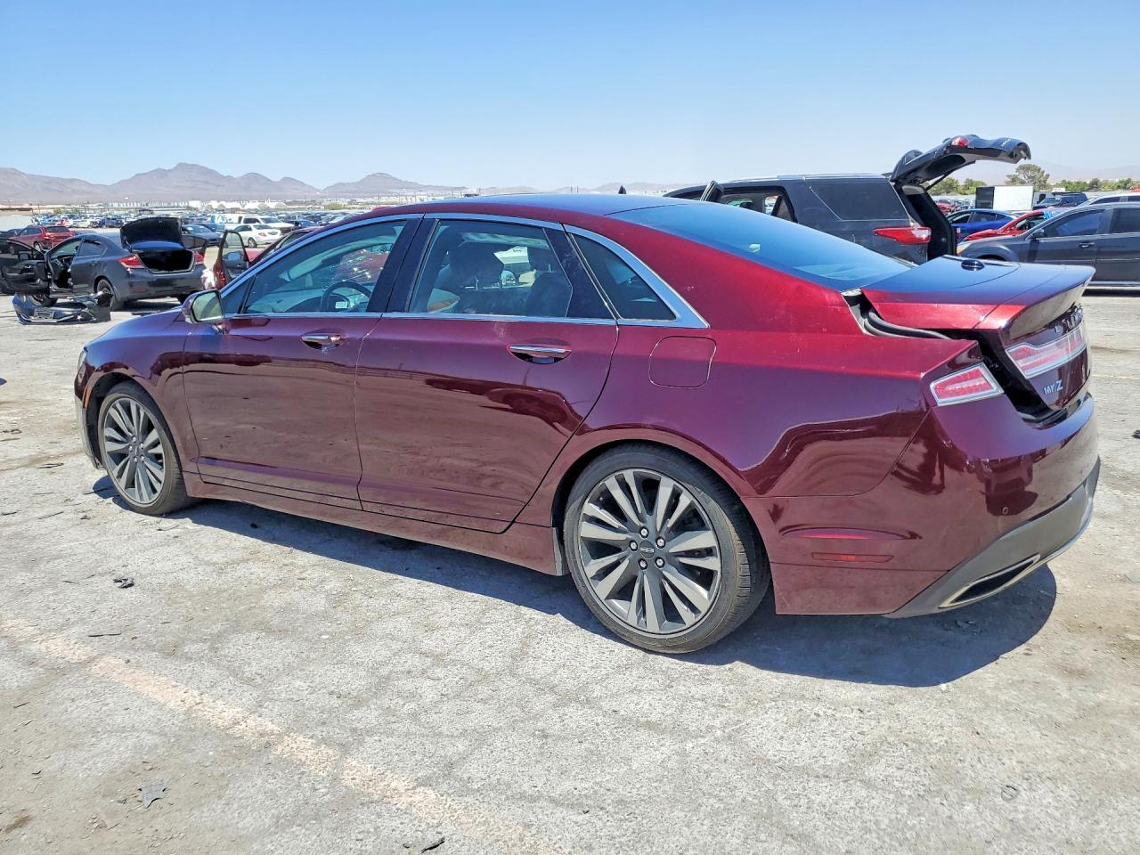 2017 Lincoln Mkz Hybrid Reserve - Image 2