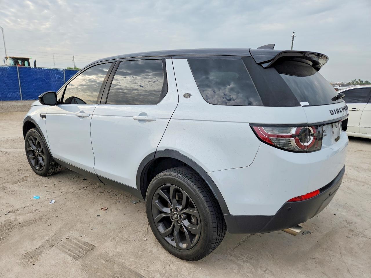2019 Land Rover Discovery Sport Hse - Image 2
