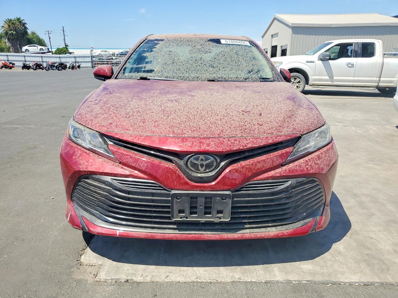 2018 Toyota Camry Le - Image 5