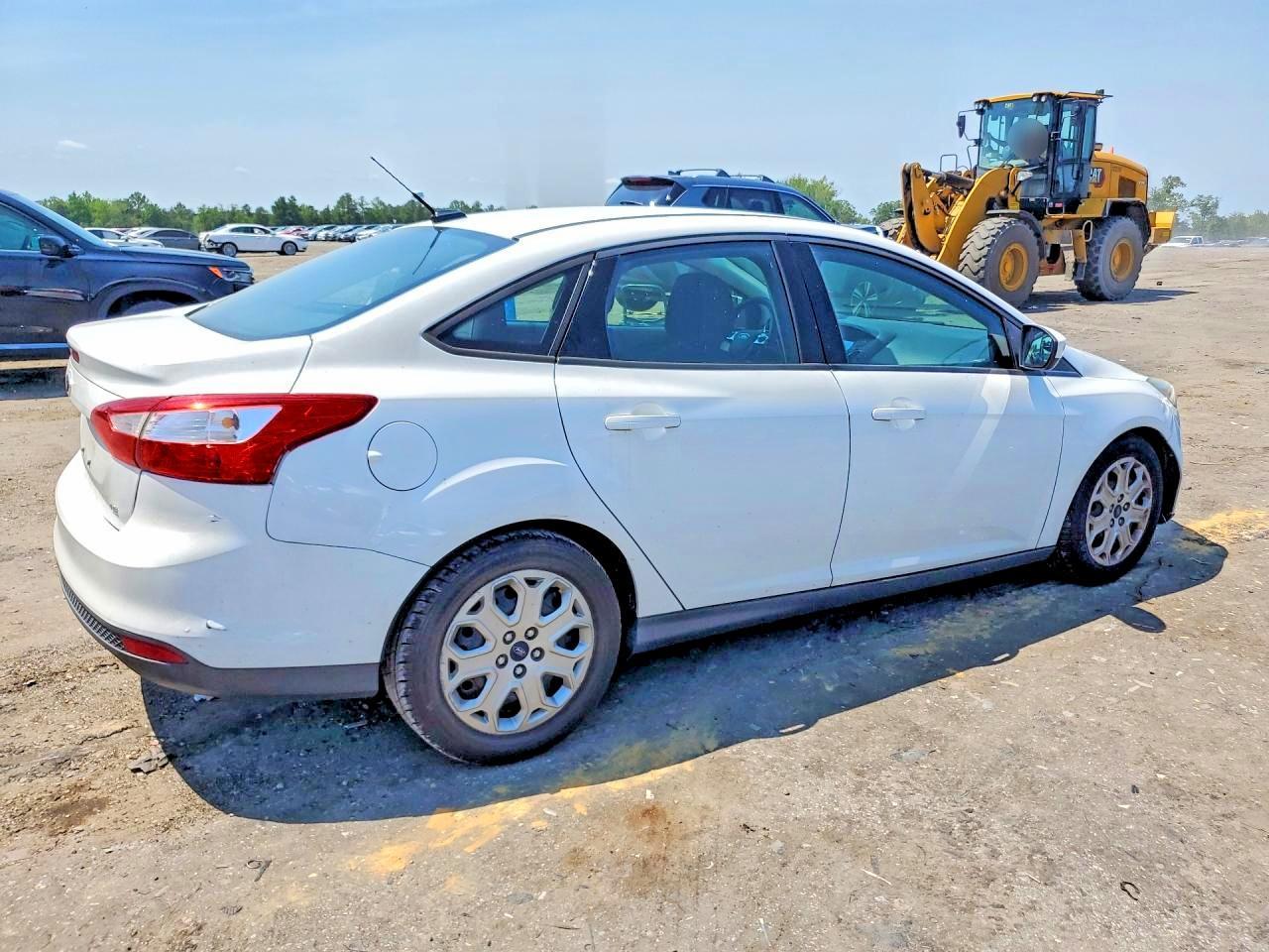 2012 Ford Focus - Фото 3