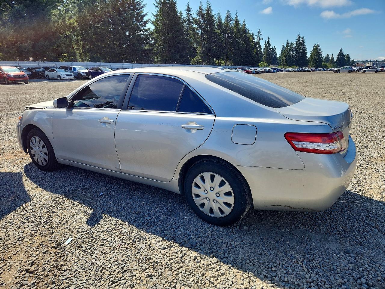 2010 Toyota Camry Le - Image 2