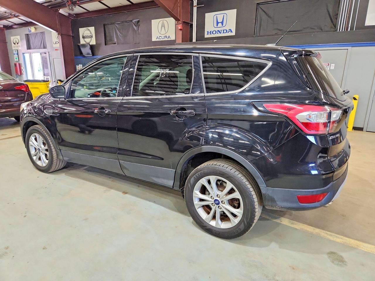 2017 Ford Escape Se - Image 2