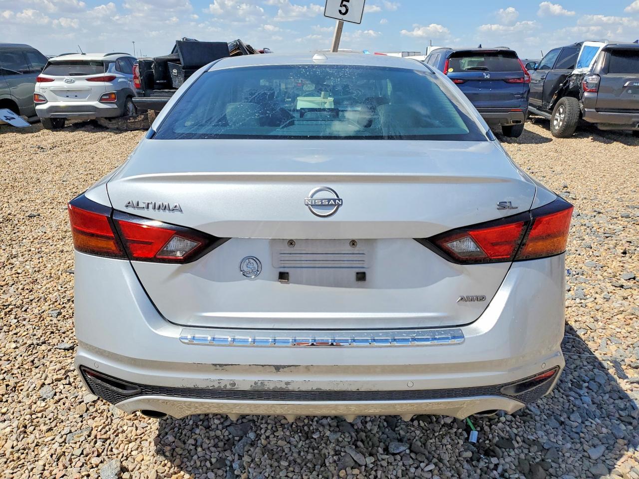 2023 Nissan Altima Sl - Фото 6