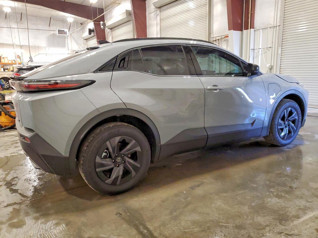 2026 Toyota C-Hr Se - Image 3