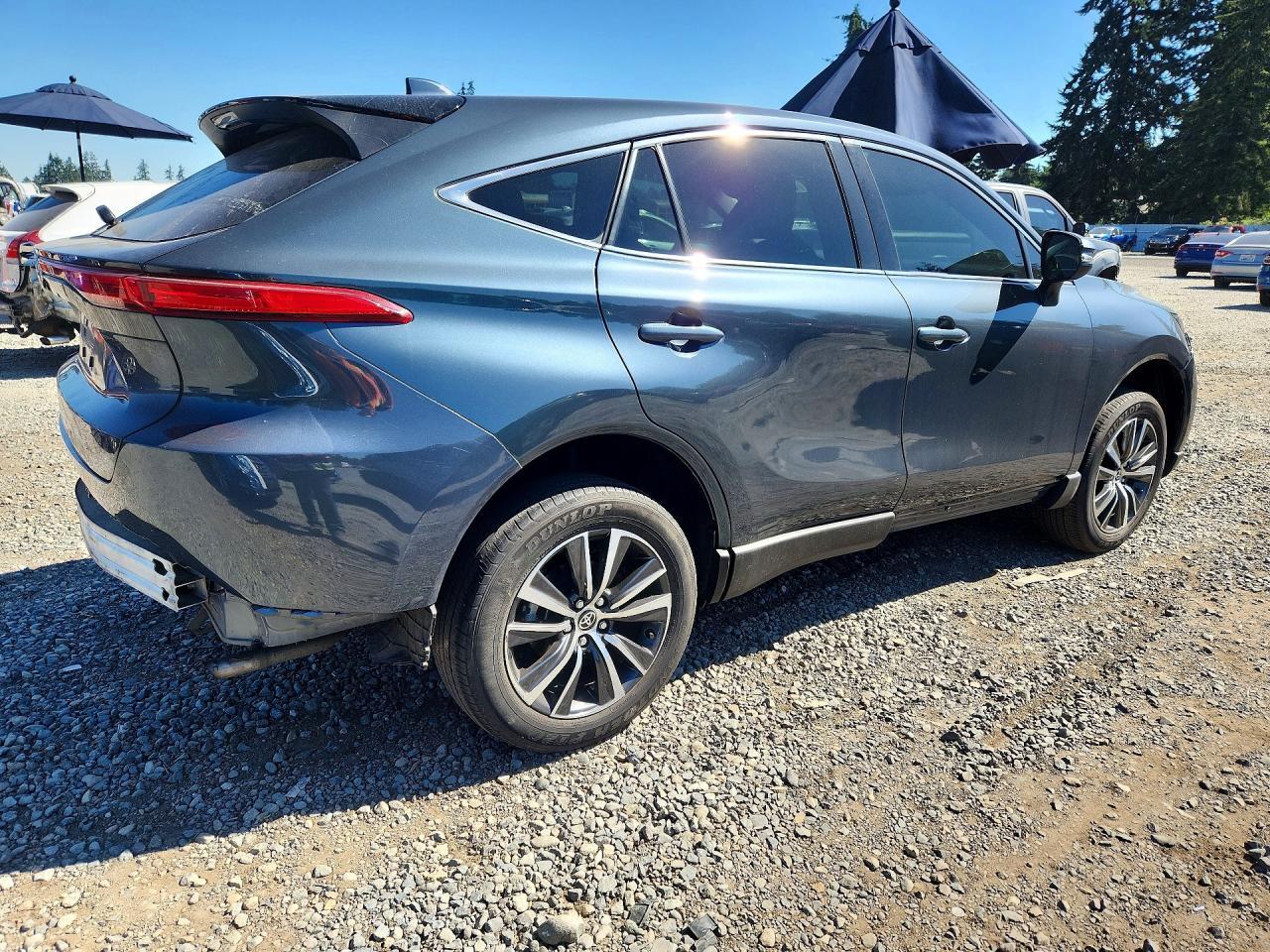 2022 Toyota Venza Le - Фото 3