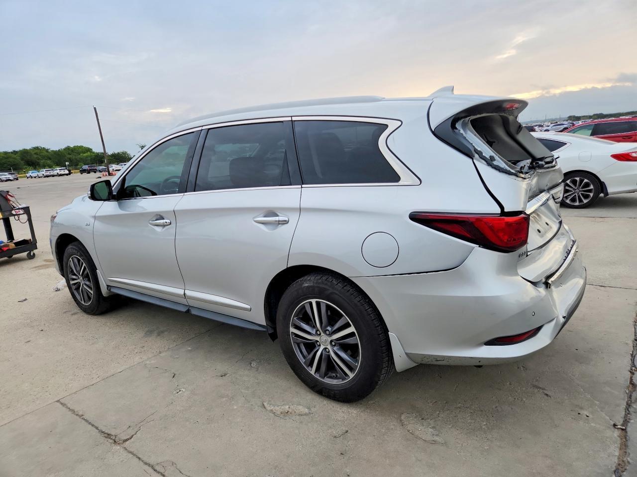 2018 Infiniti Qx60 Base - Image 2