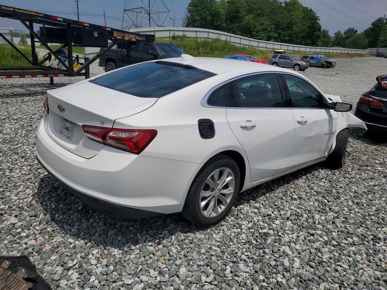 2021 Chevrolet Malibu Lt - Фото 3
