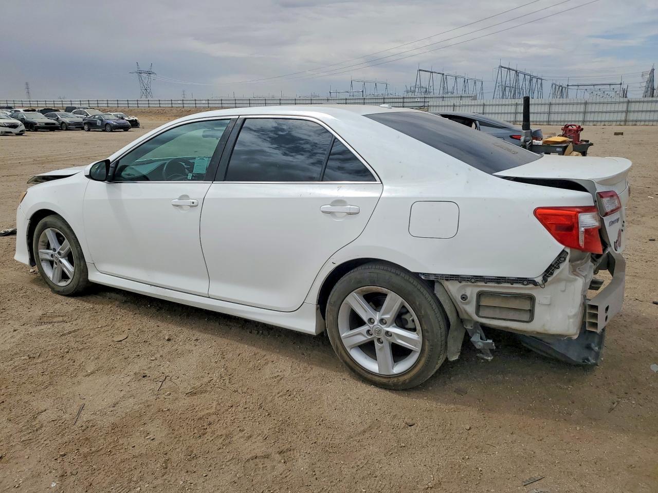 2013 Toyota Camry Se - Image 2