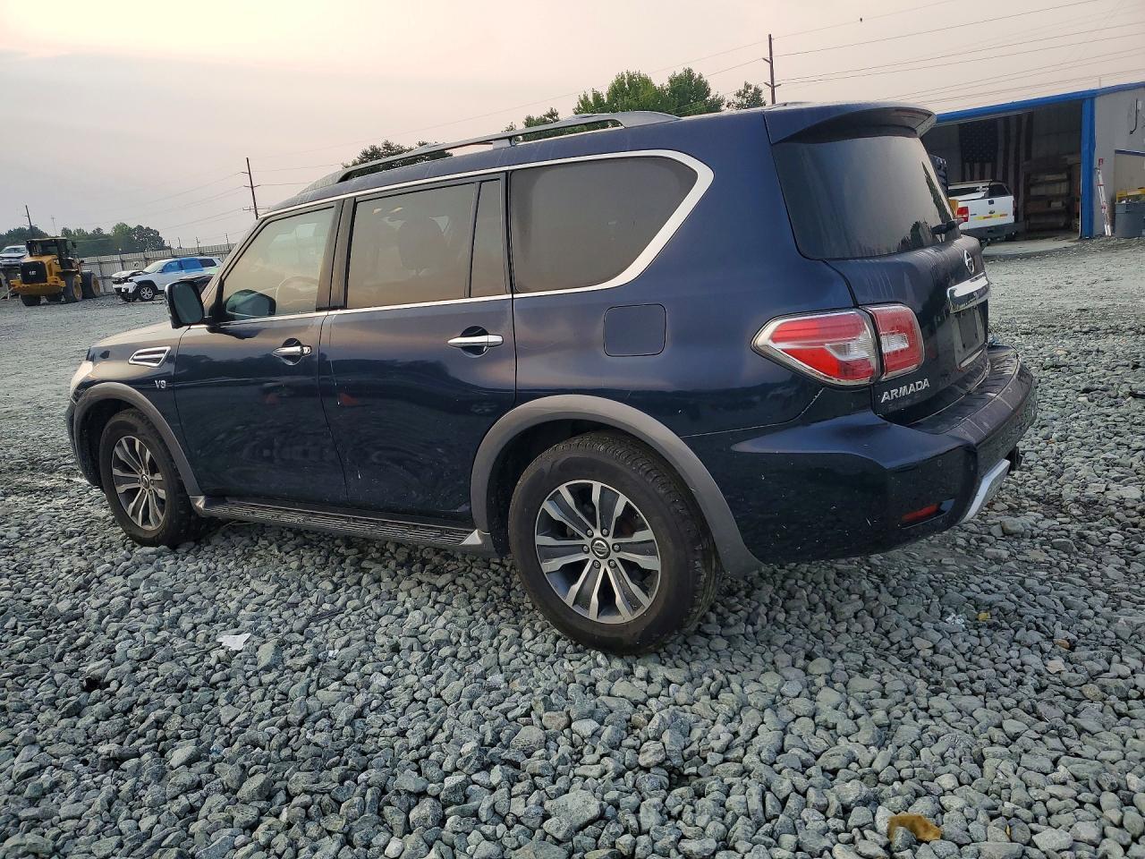 2018 Nissan Armada Sv - Фото 2
