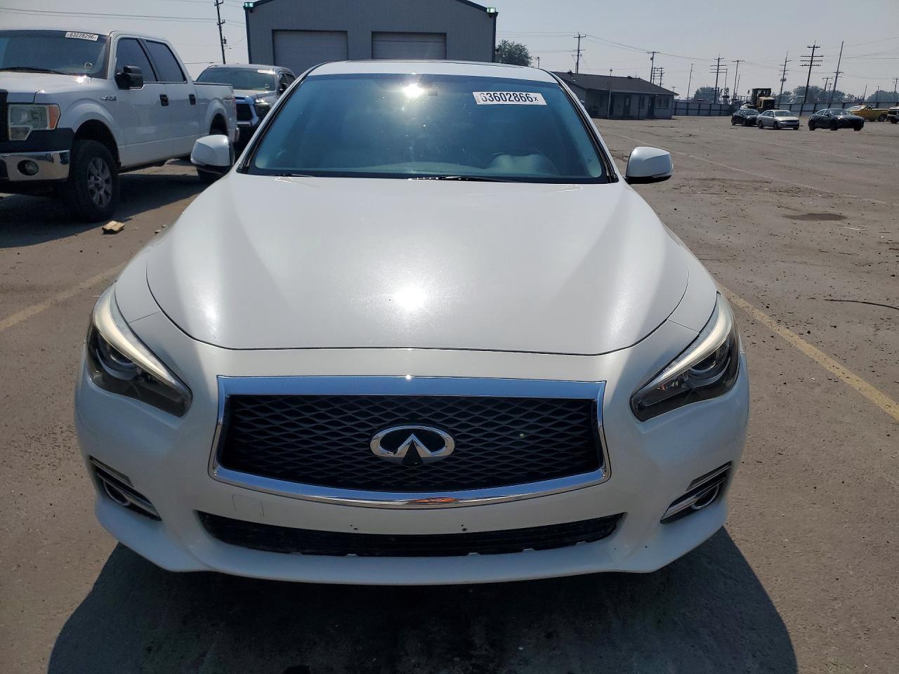 2017 Infiniti Q50 3.0T Premium - Фото 5