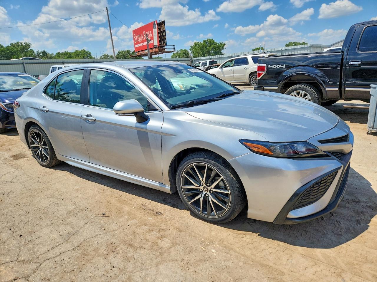 2023 Toyota Camry Se - Фото 4