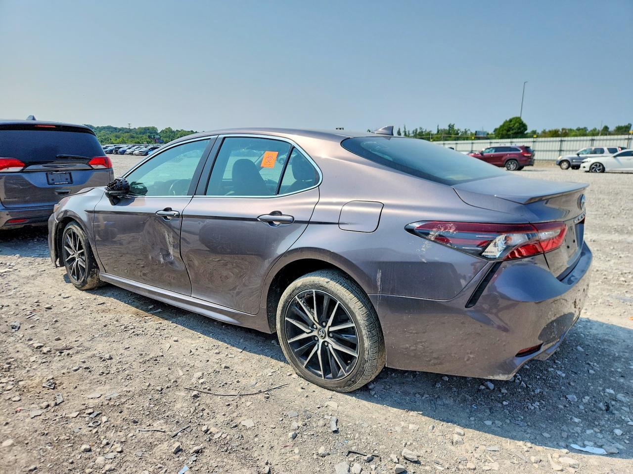 2022 Toyota Camry Se - Image 2