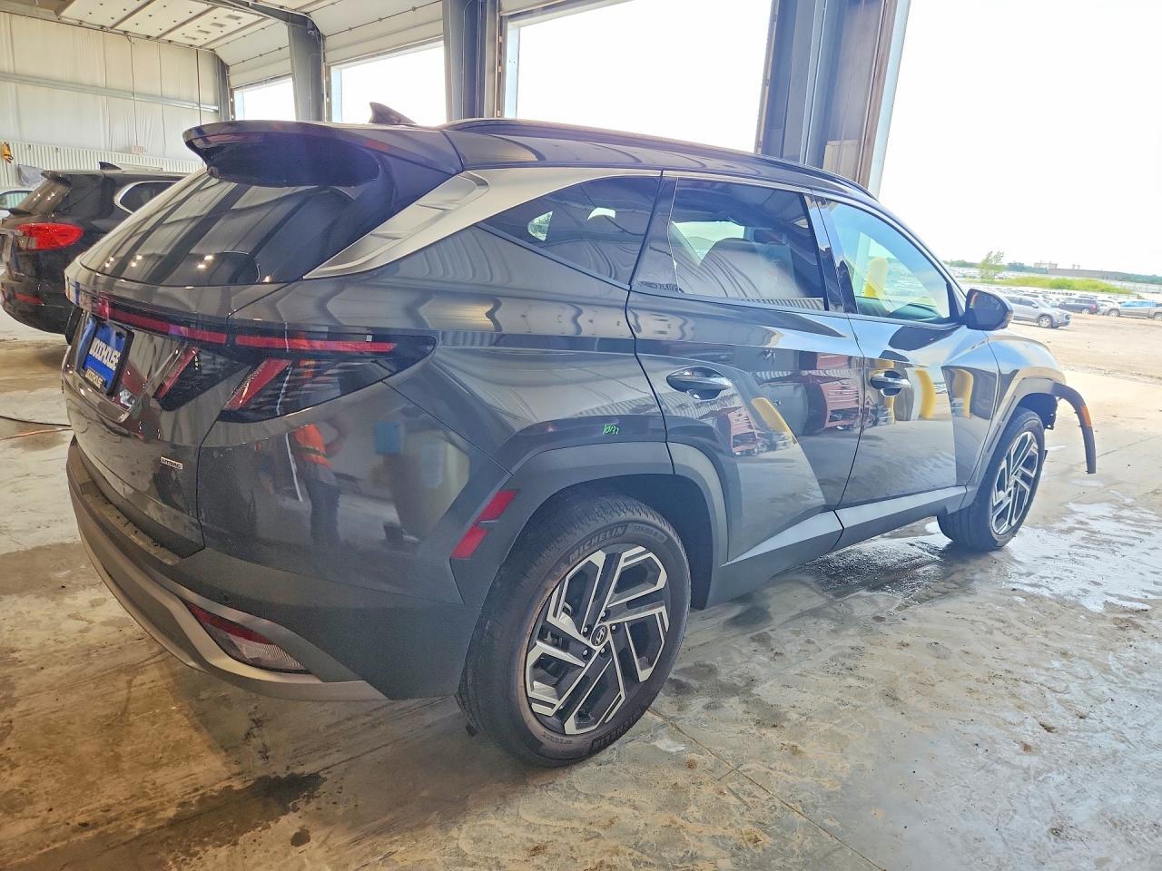2026 Hyundai Tucson Limited - Image 3