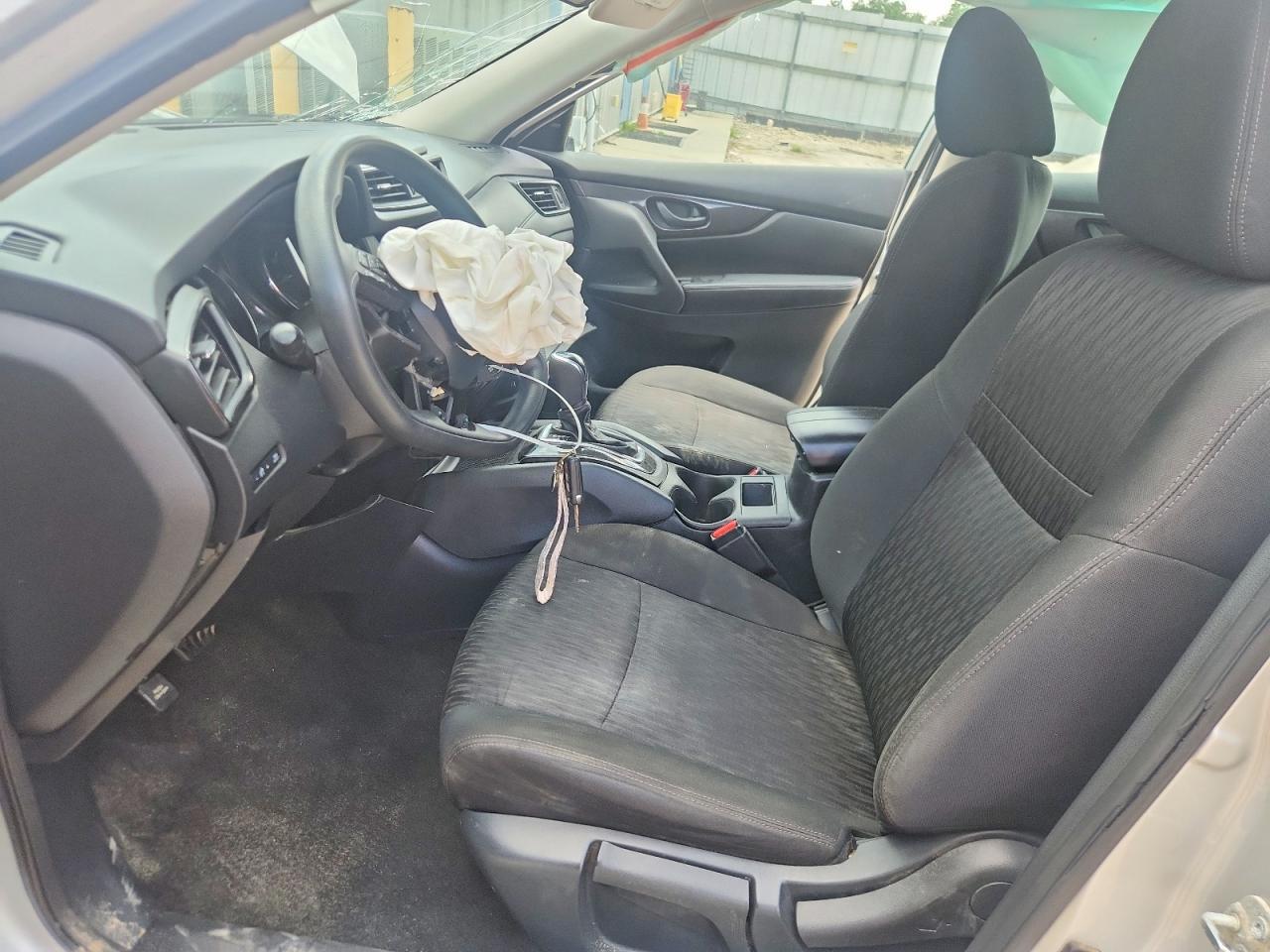2019 Nissan Rogue S - Image 7