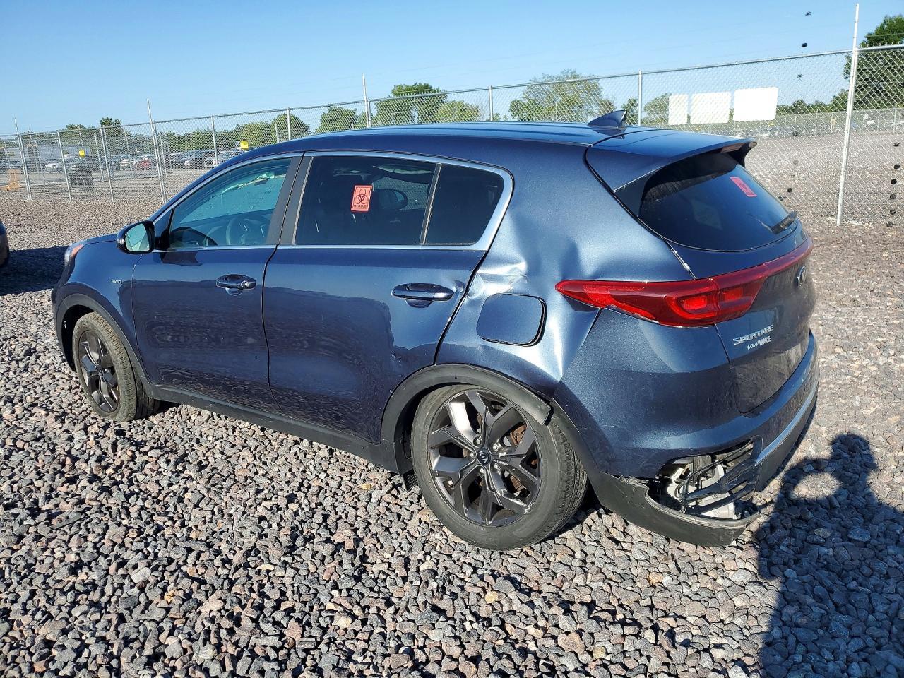 2022 Kia Sportage Lx - Image 2