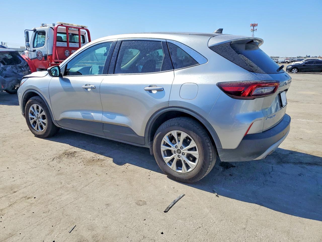 2024 Ford Escape Active - Image 2