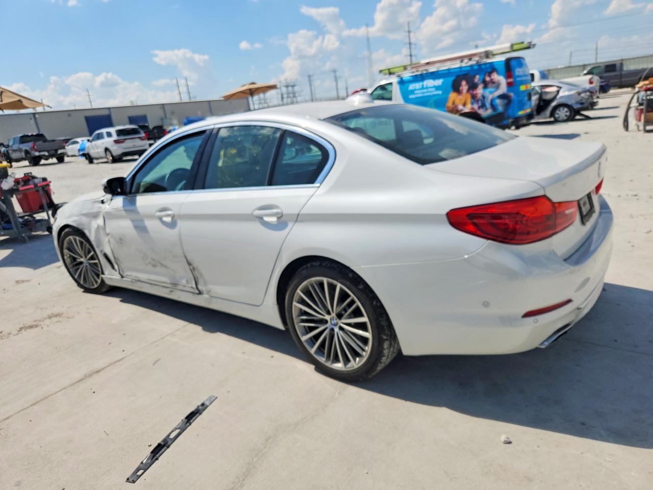 2019 BMW 540 I - Image 2