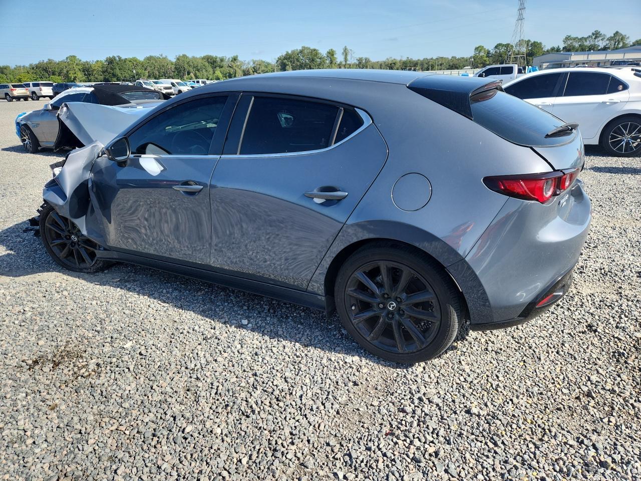 2023 Mazda 3 Preferred - Фото 2