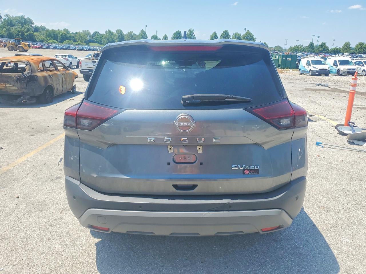 2023 Nissan Rogue Sv - Image 6