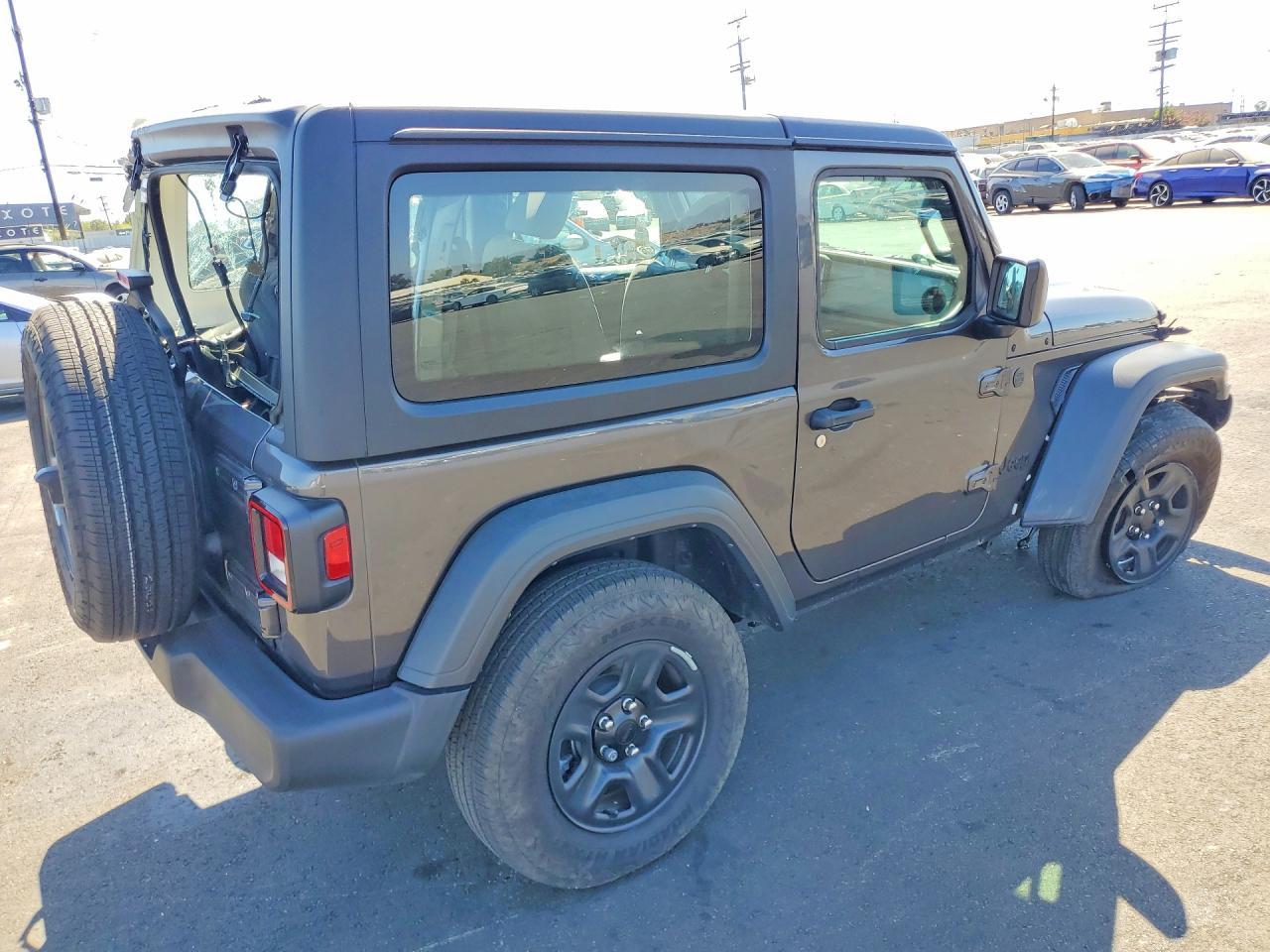 2026 Jeep Wrangler Sport - Фото 3