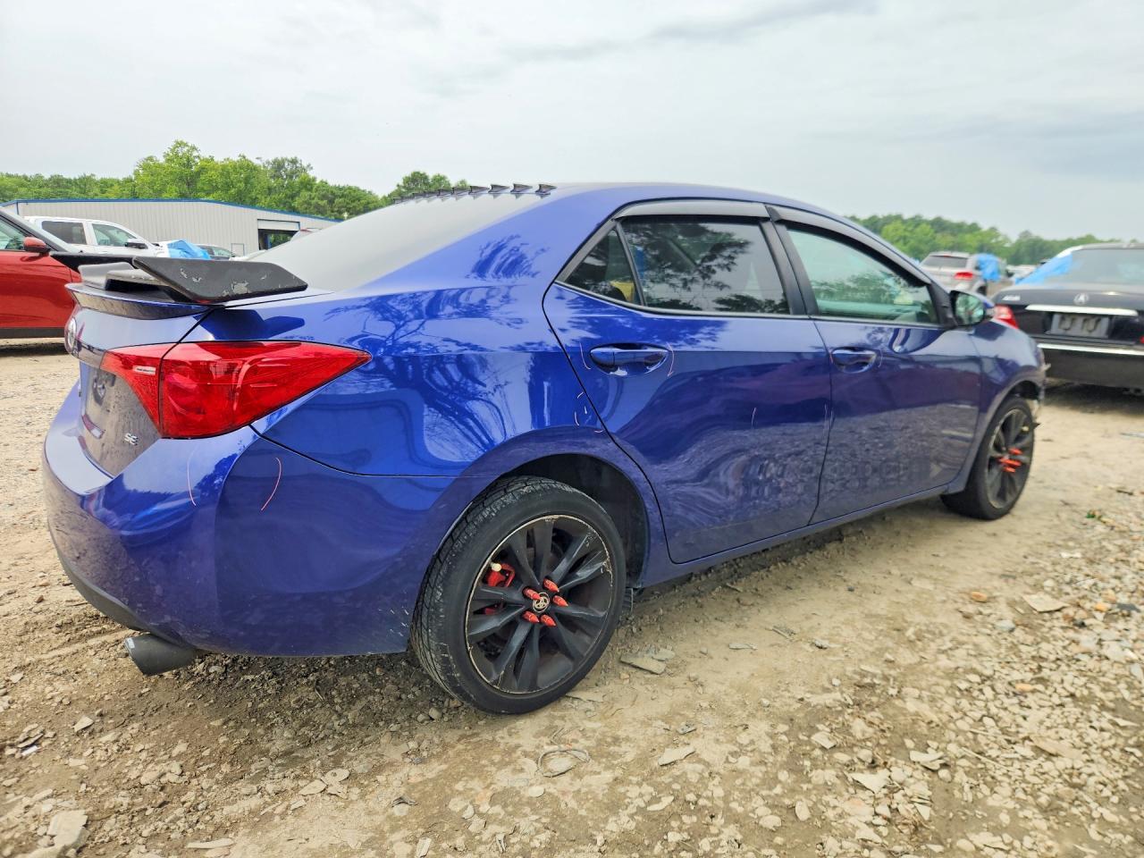 2018 Toyota Corolla Se - Фото 3
