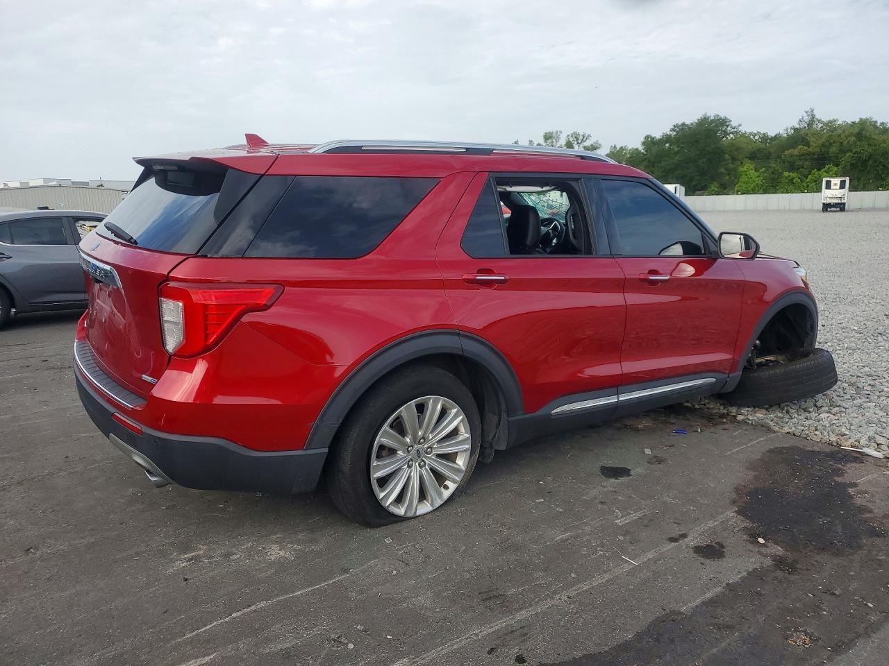 2020 Ford Explorer Limited - Image 3