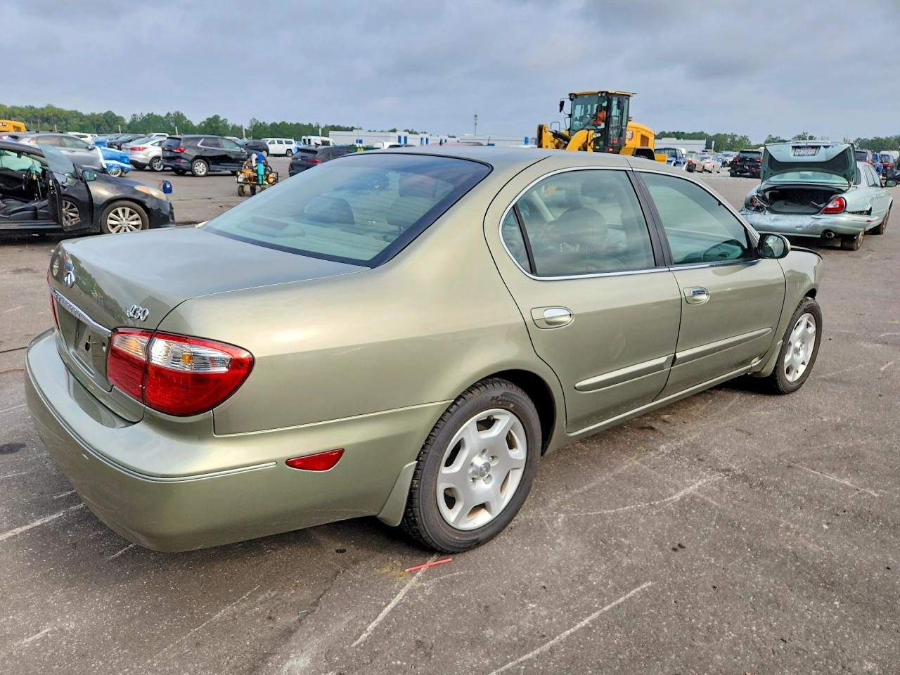 2001 Infiniti I30 Base - Фото 3