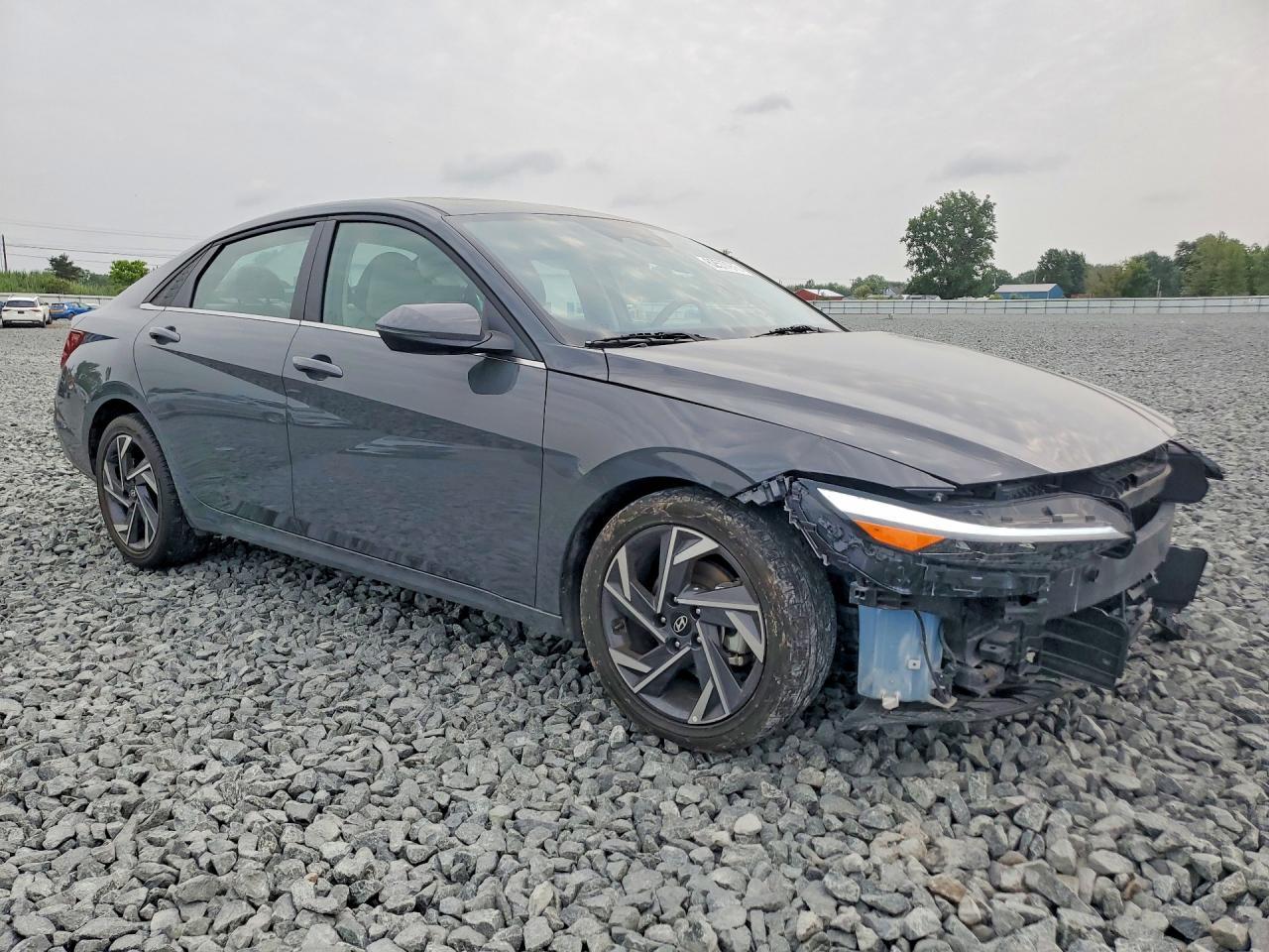 2025 Hyundai Elantra Limited - Фото 4