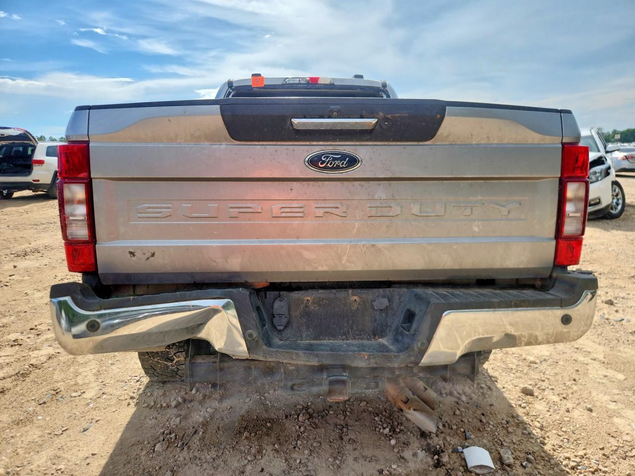 2021 Ford F250 Super Duty - Фото 6