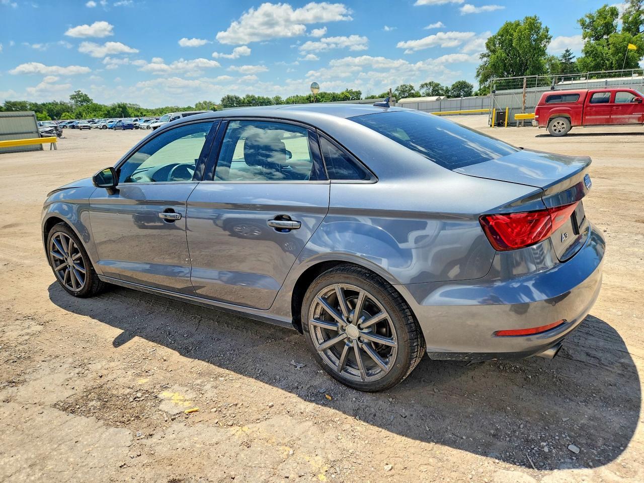 2016 Audi A3 Premium - Фото 2