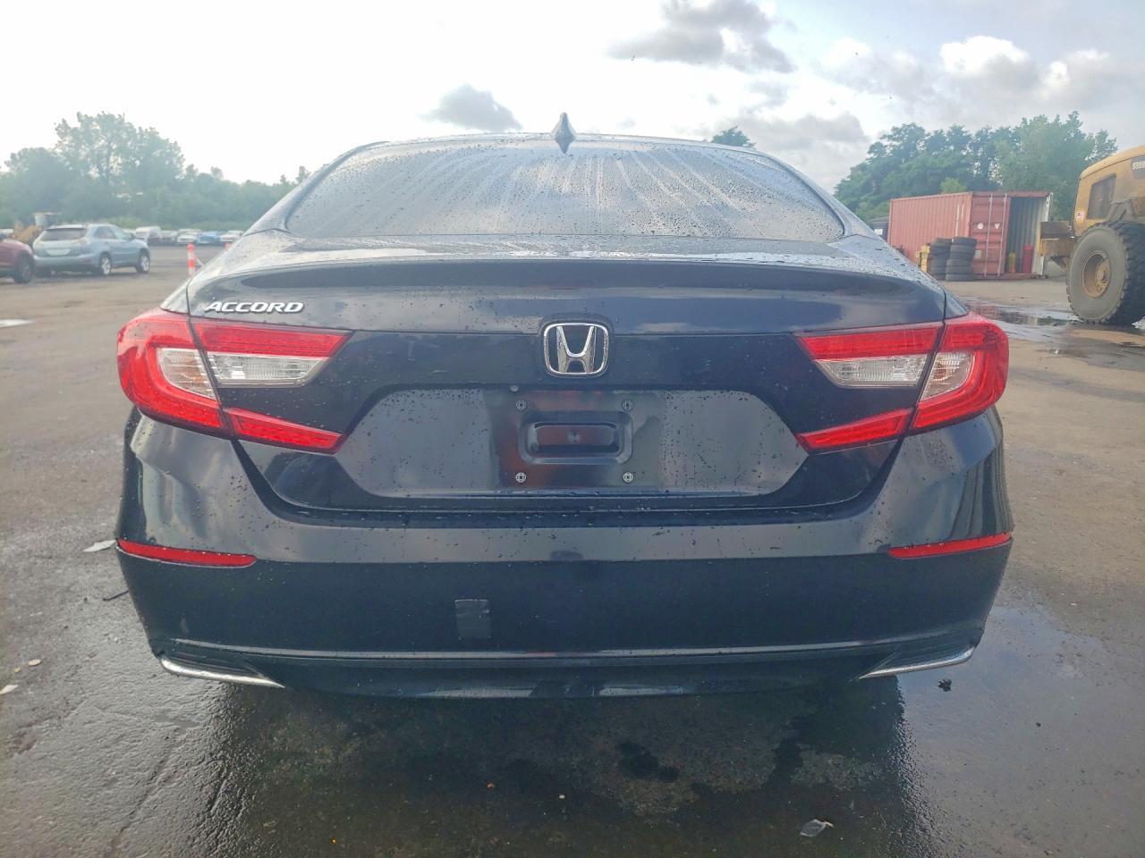 2018 Honda Accord Ex - Image 6