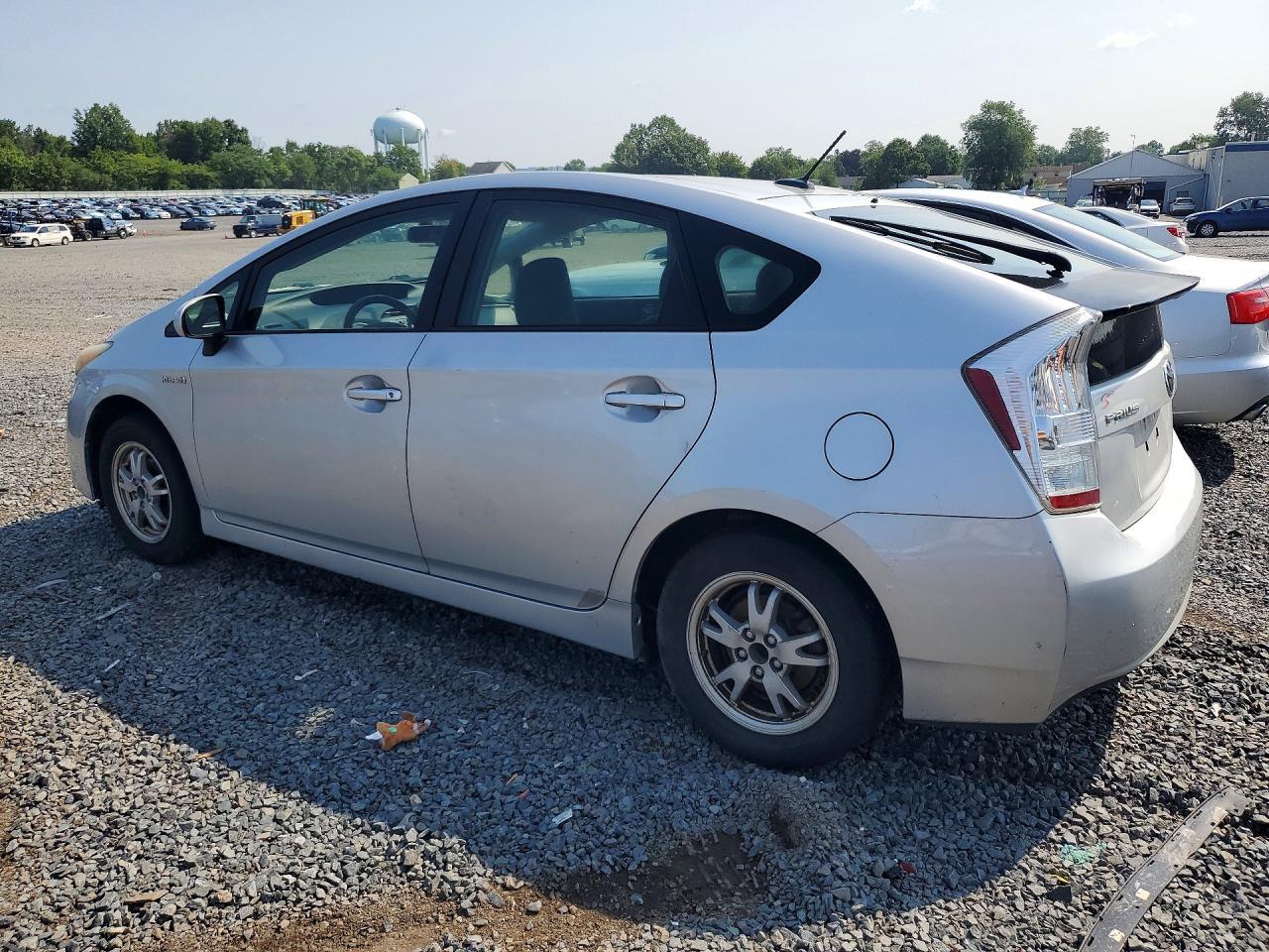 2010 Toyota Prius Ii - Фото 2