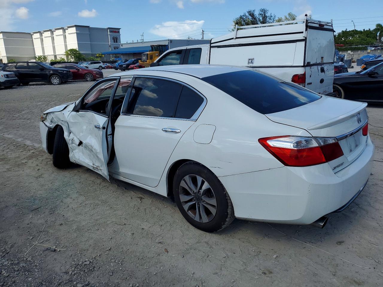 2015 Honda Accord Sport - Image 2