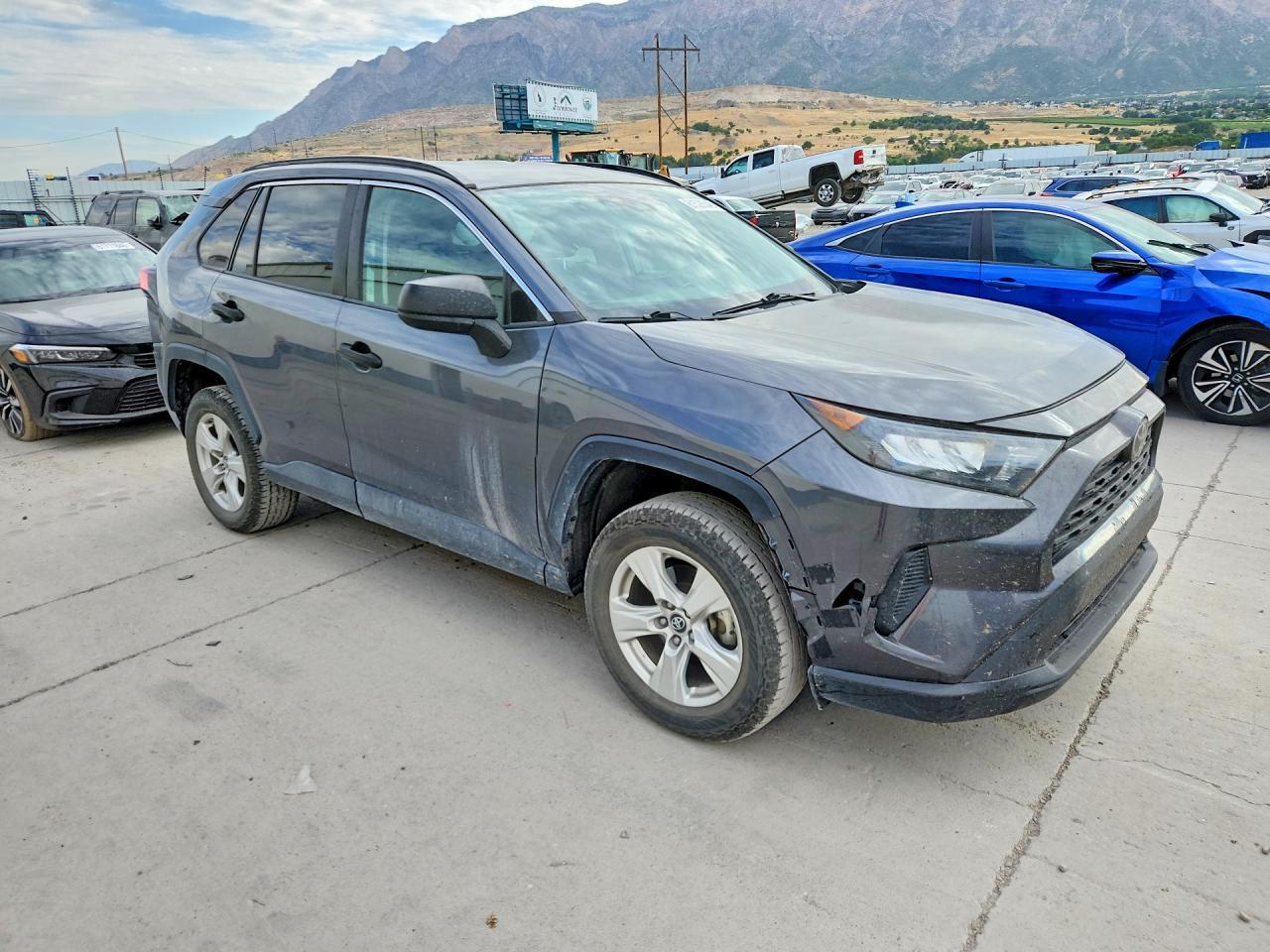 2020 Toyota Rav4 Le - Фото 4
