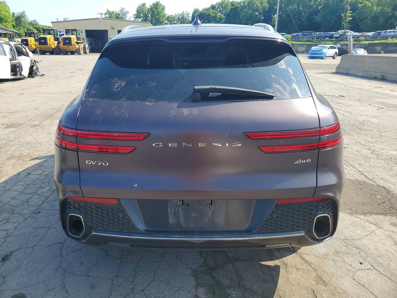 2023 Genesis Gv70 2.5T Standard - Image 6