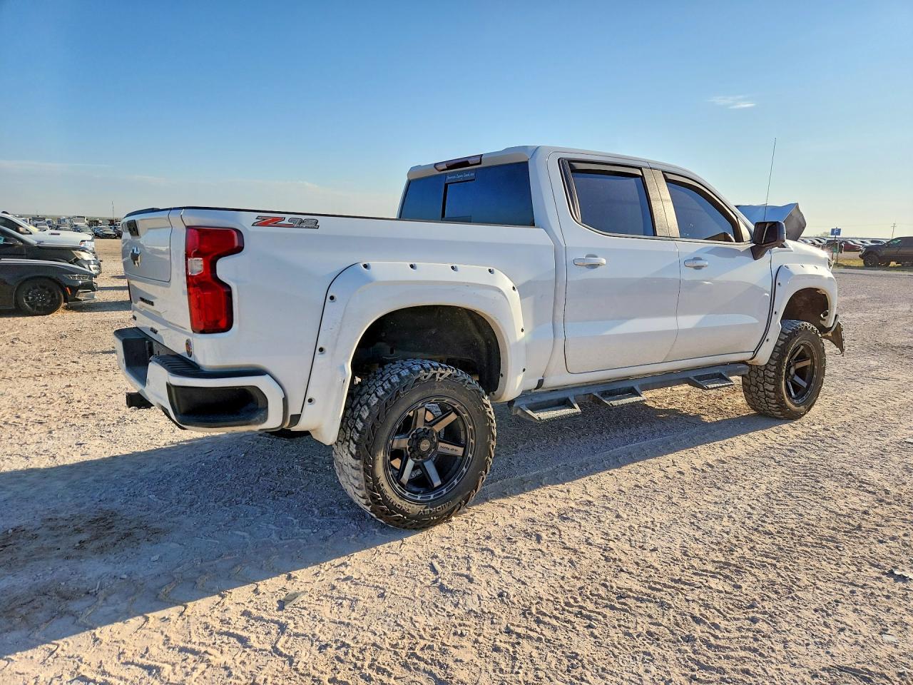 2024 Chevrolet Silverado K1500 Rst - Фото 3