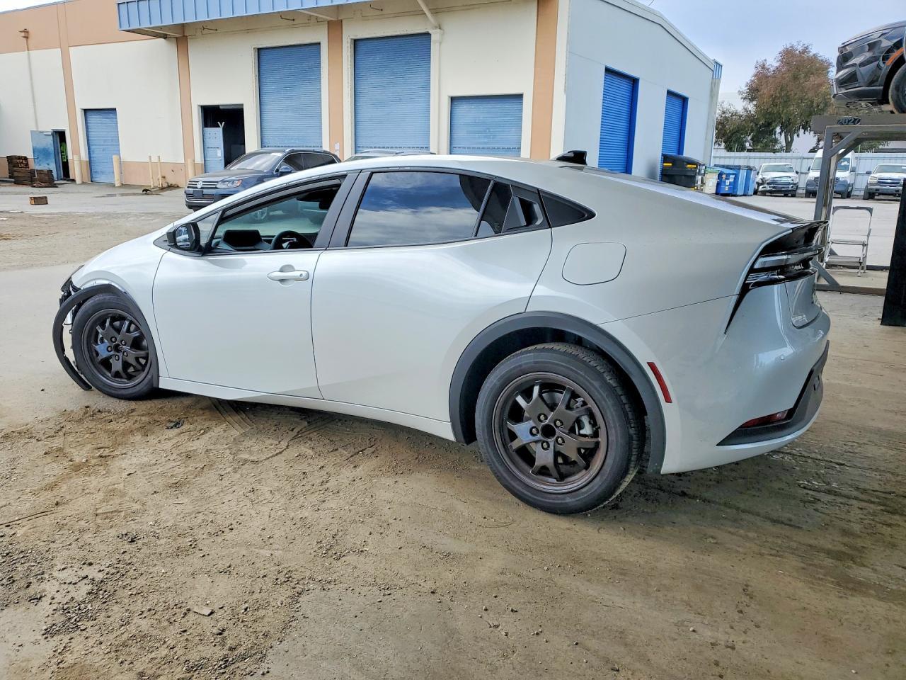 2026 Toyota Prius Plug-In Hybrid Se - Фото 2