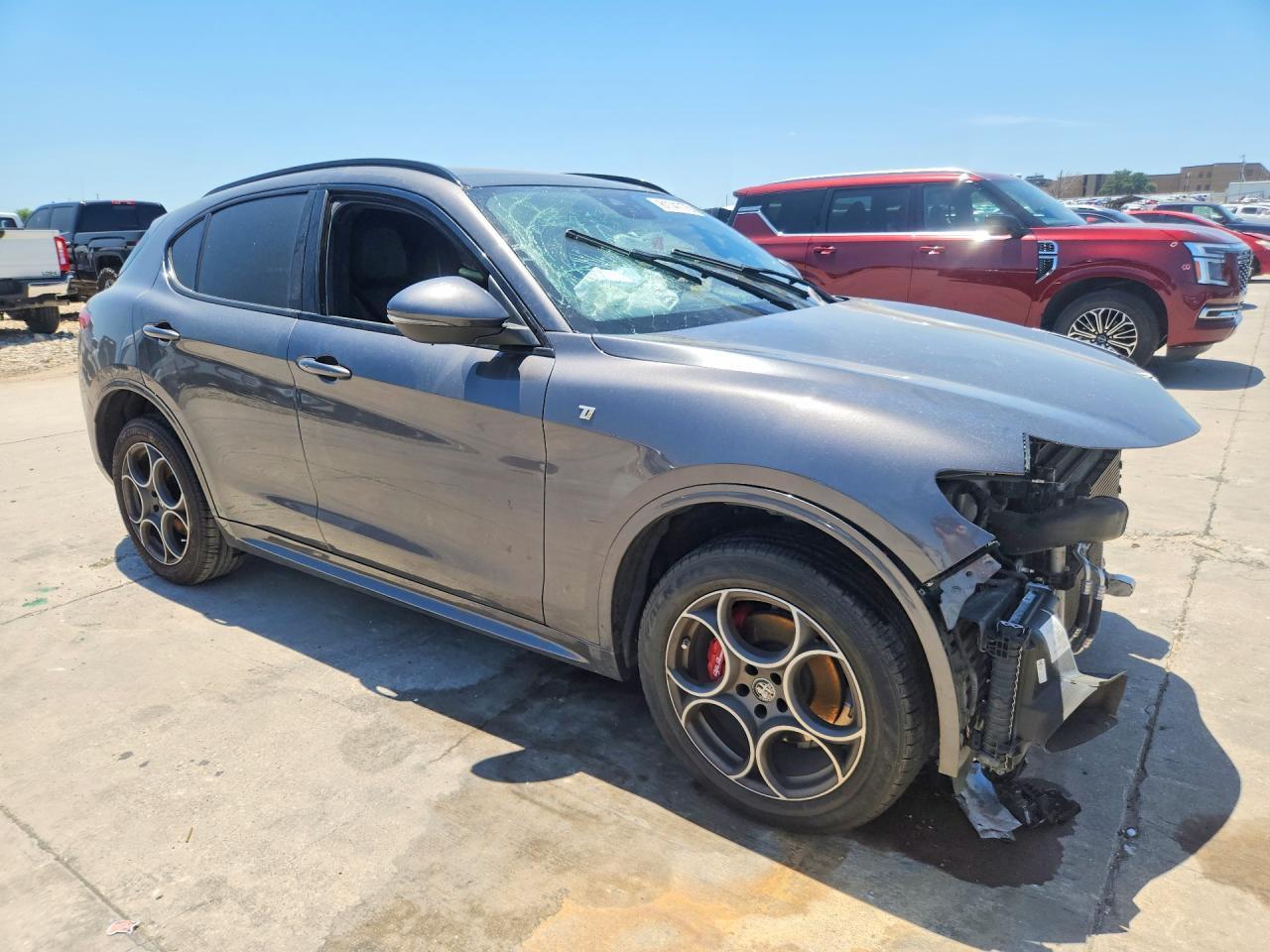 2022 Alfa Romeo Stelvio Ti - Фото 4