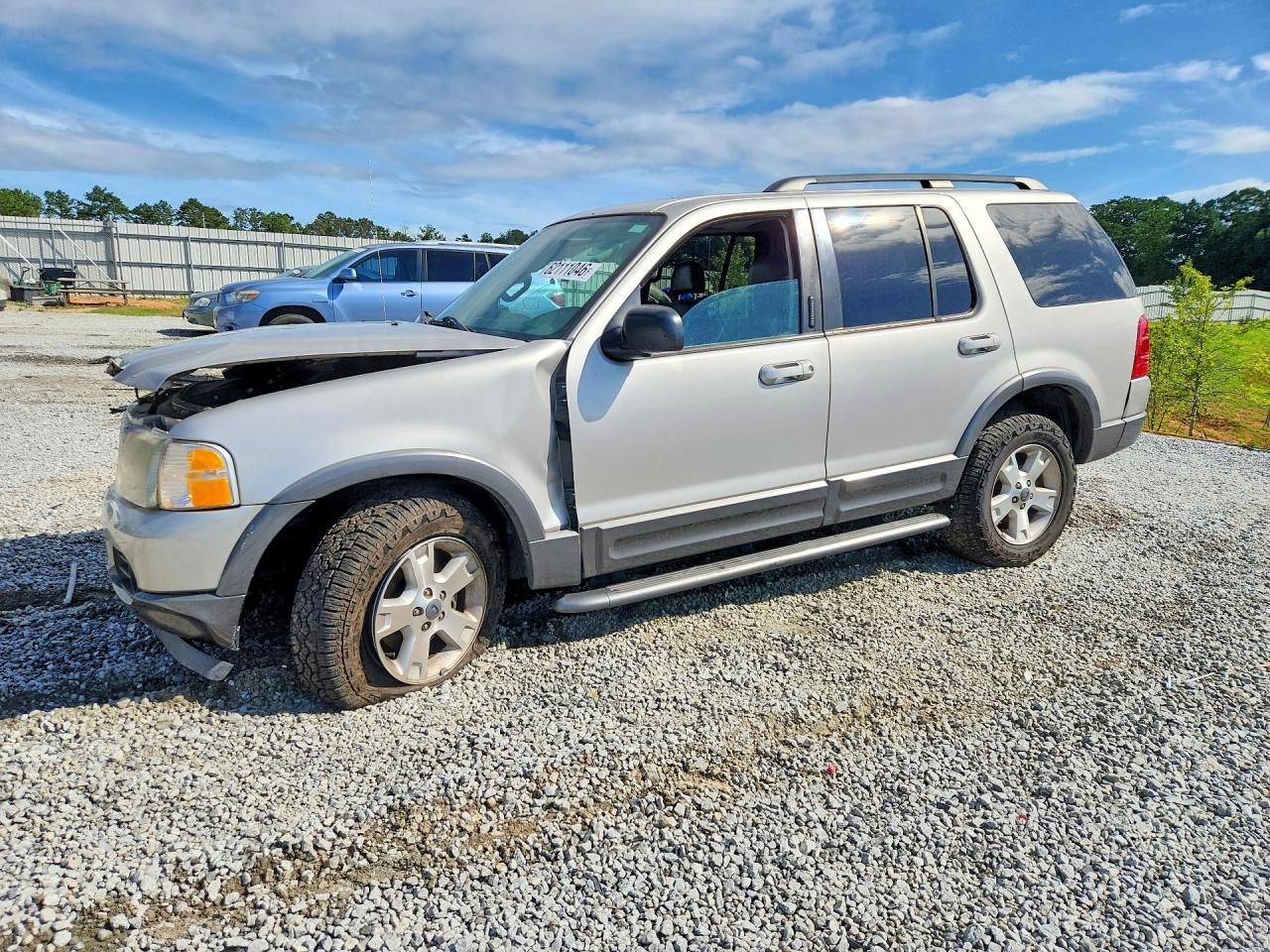 2003 Ford Explorer Xlt