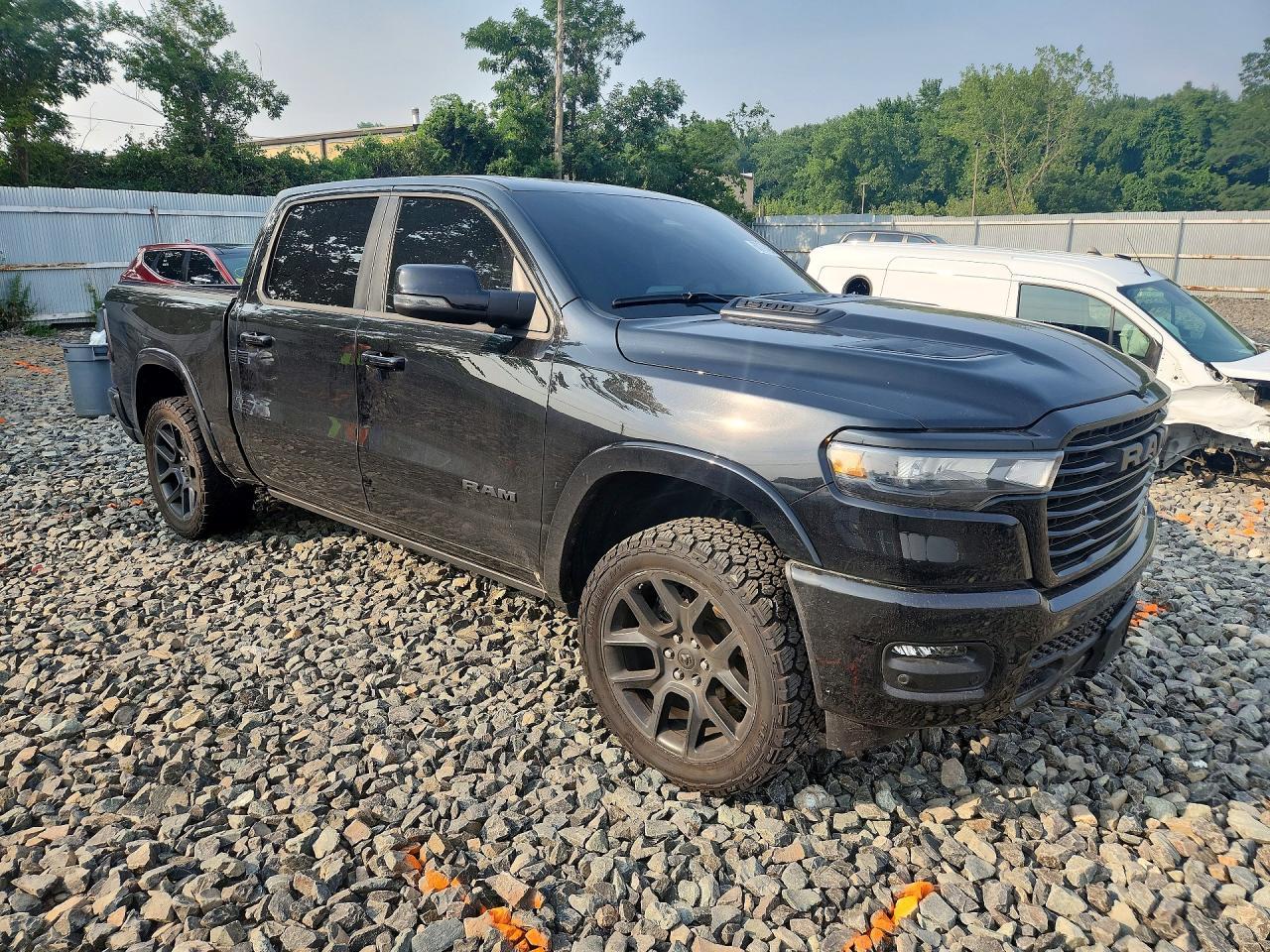 2025 Ram 1500 Laramie - Фото 4