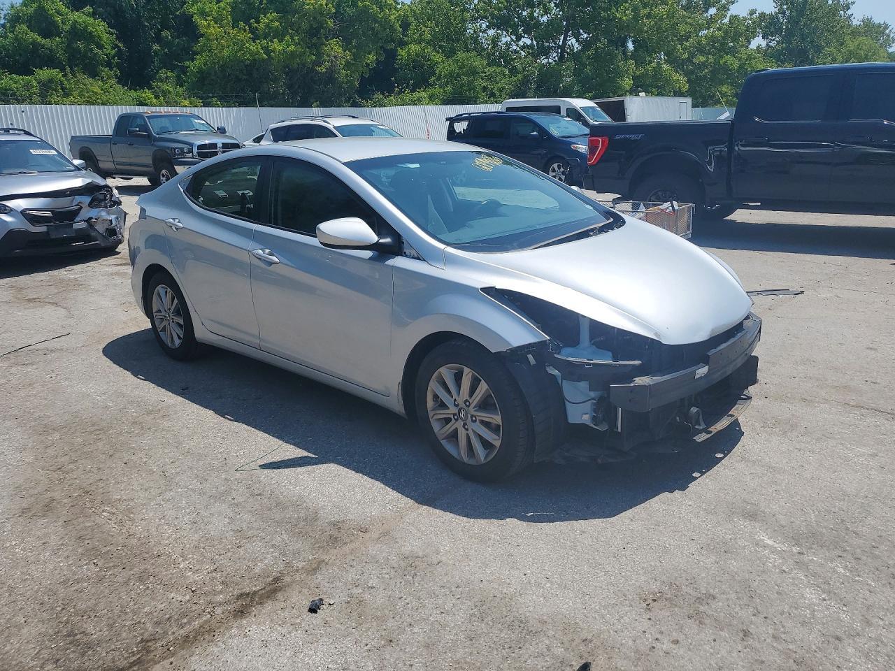 2016 Hyundai Elantra Se - Фото 4