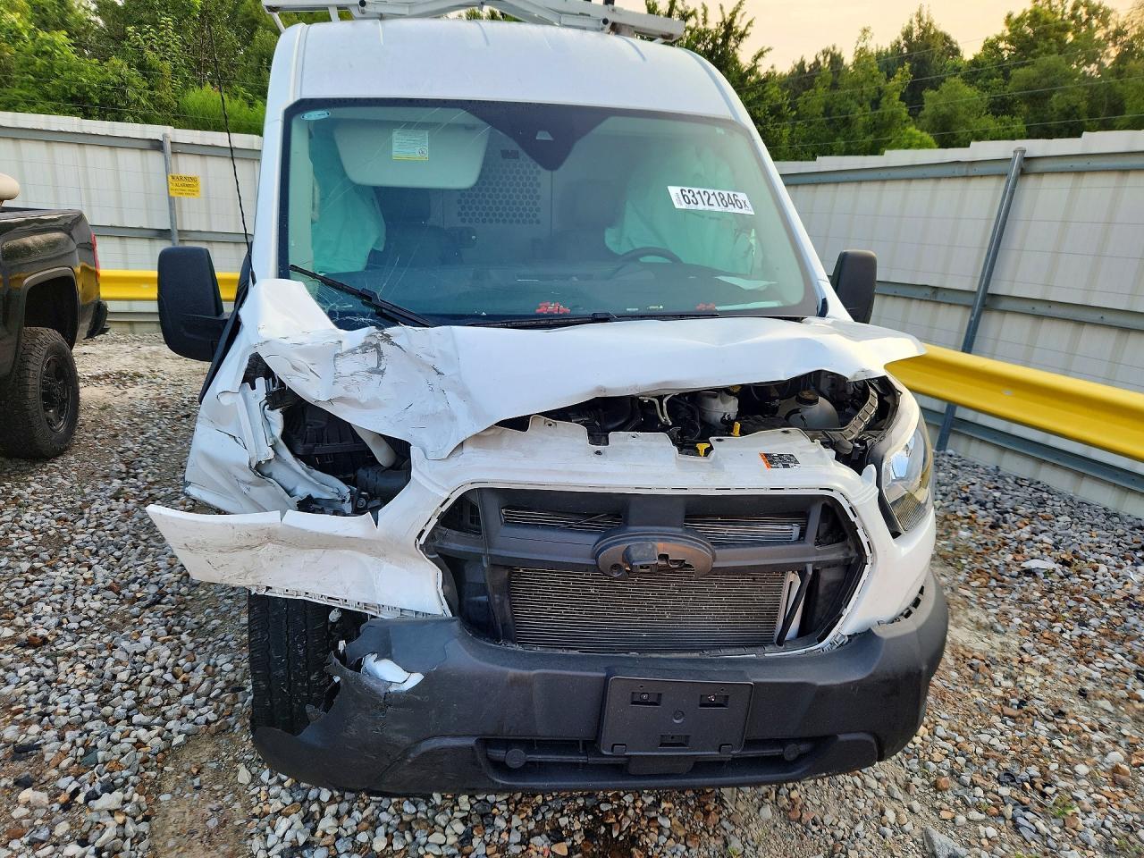 2024 Ford Transit T-250 - Image 5