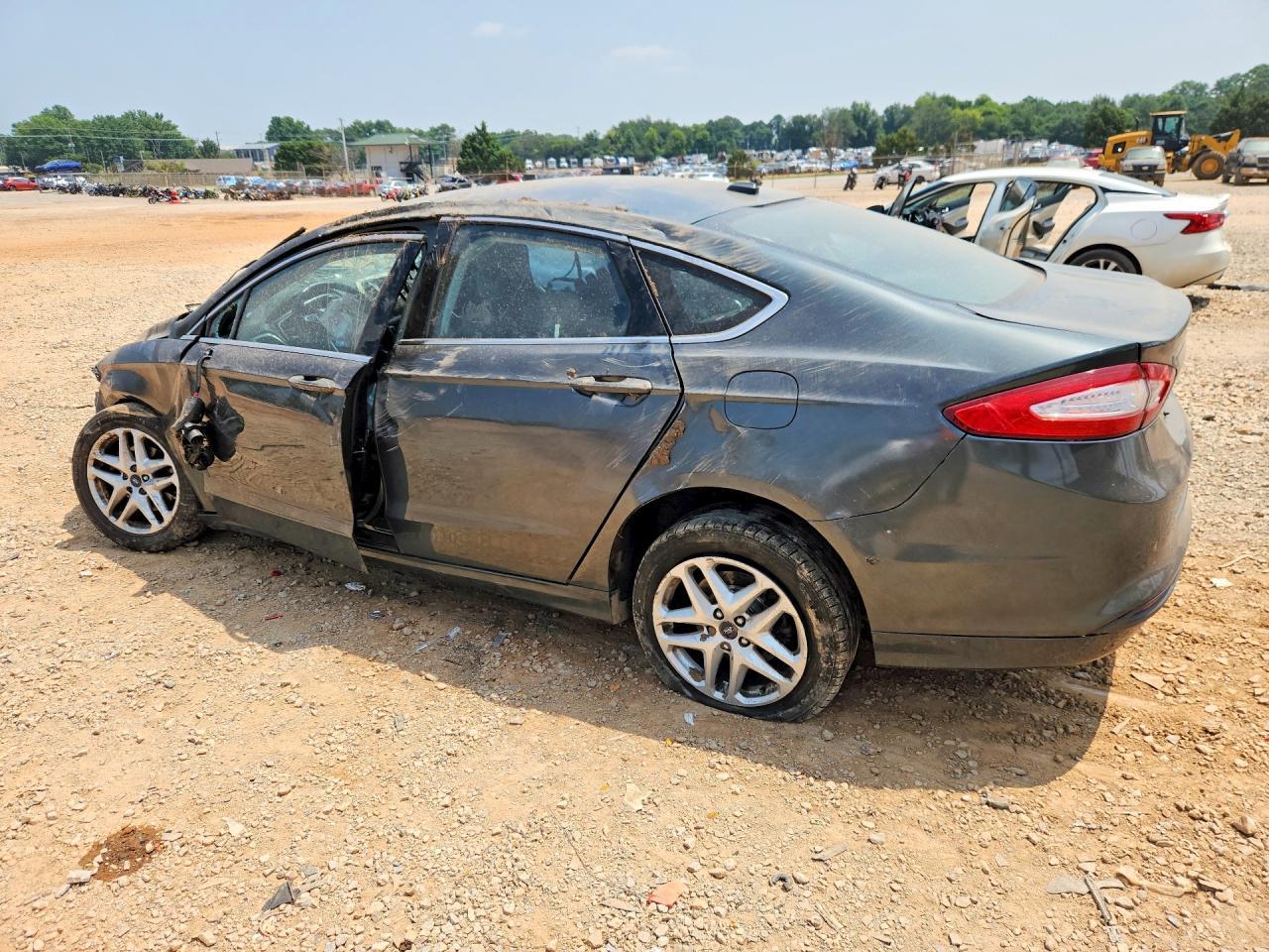 2016 Ford Fusion Se - Фото 2