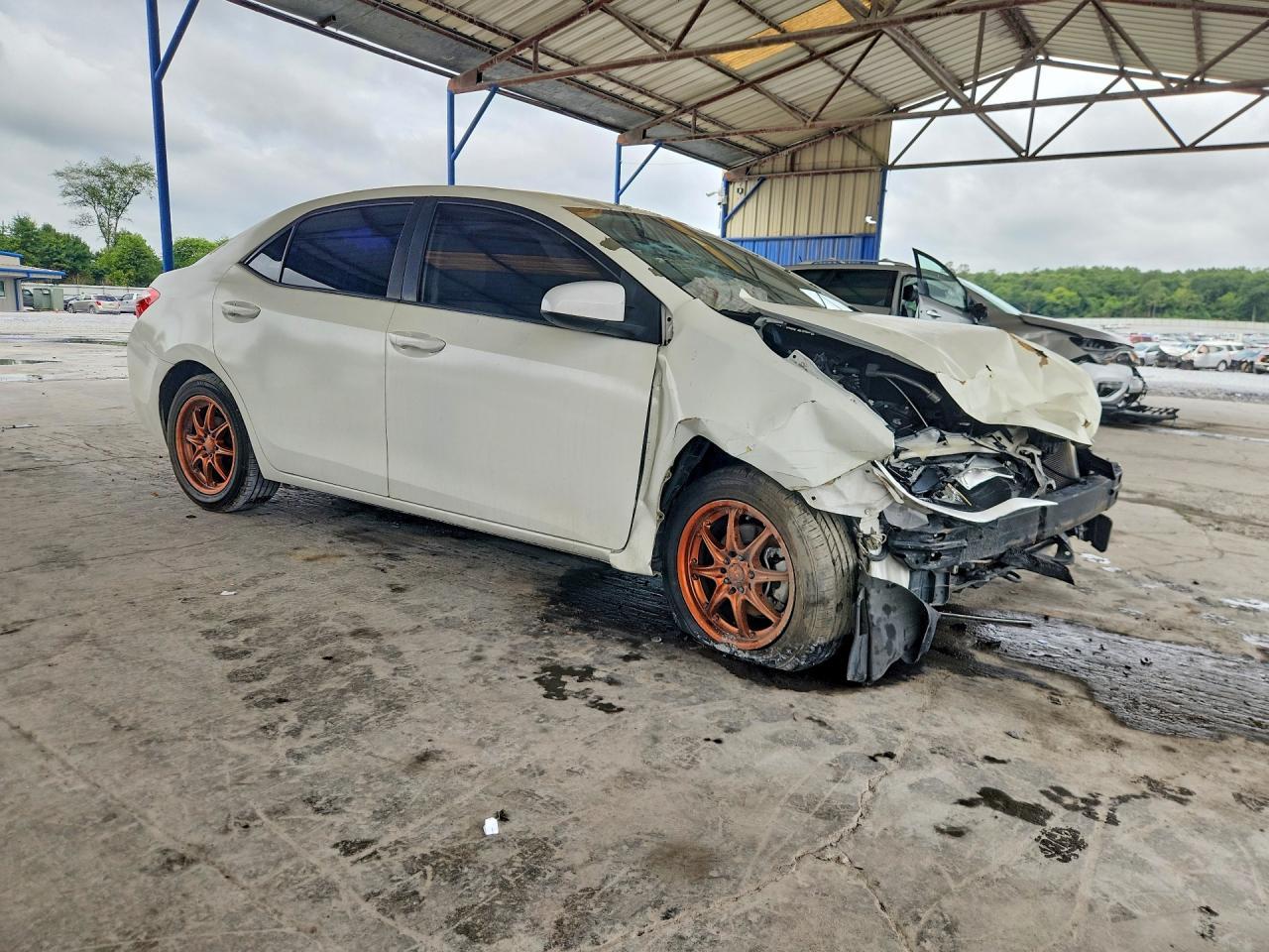 2014 Toyota Corolla Le - Image 4