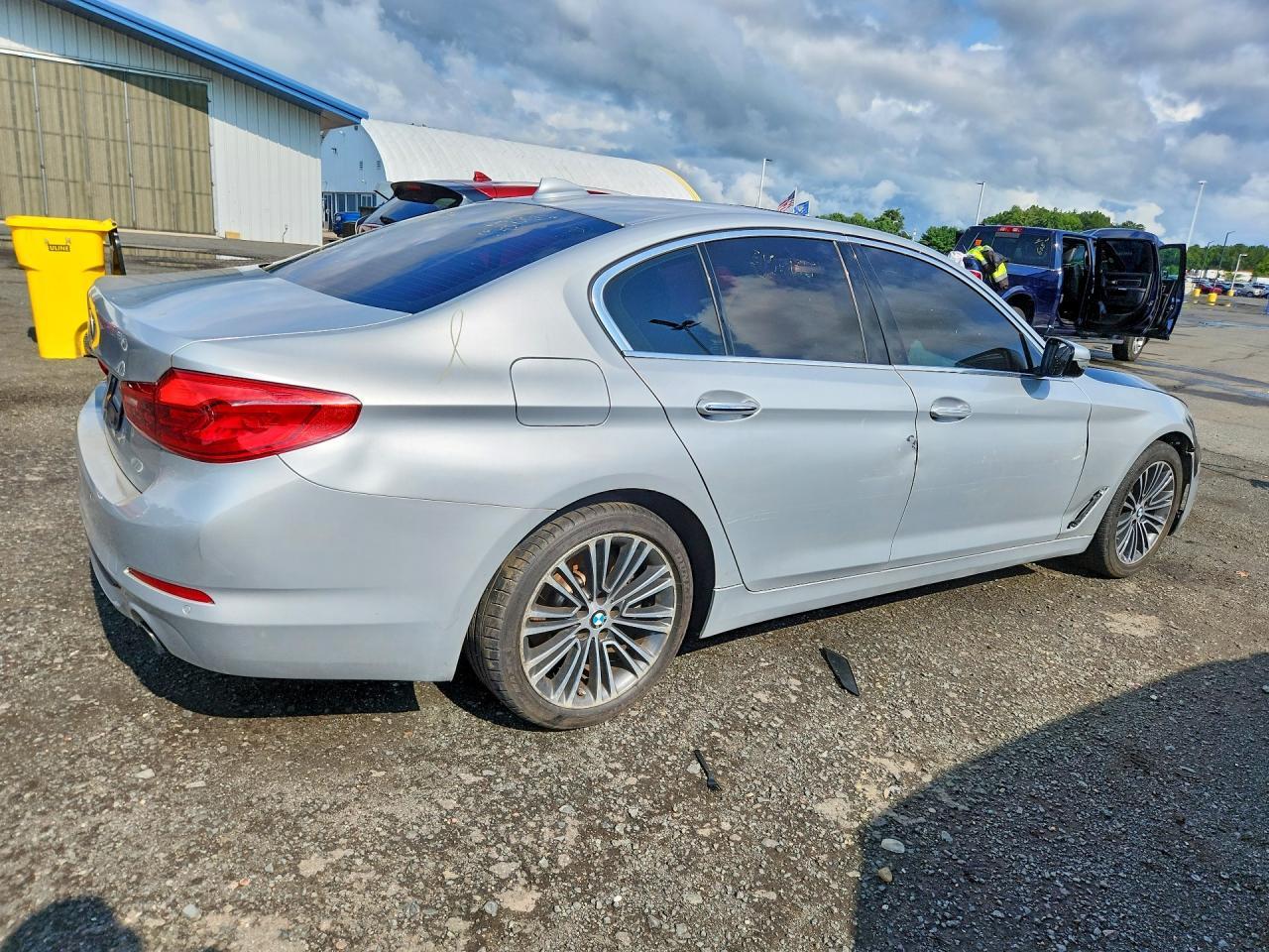 2018 BMW 530 Xi - Фото 3