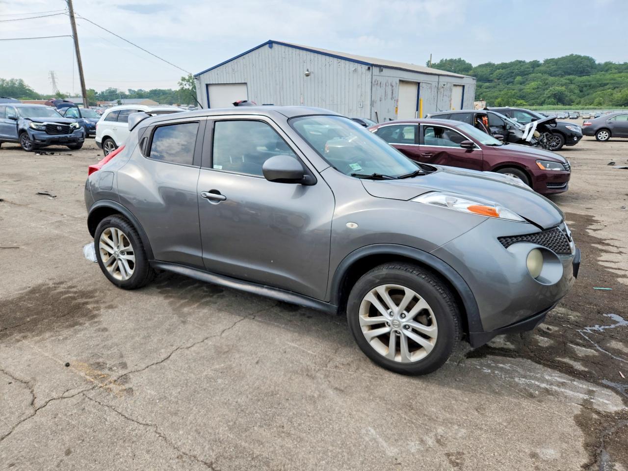 2011 Nissan Juke S - Фото 4